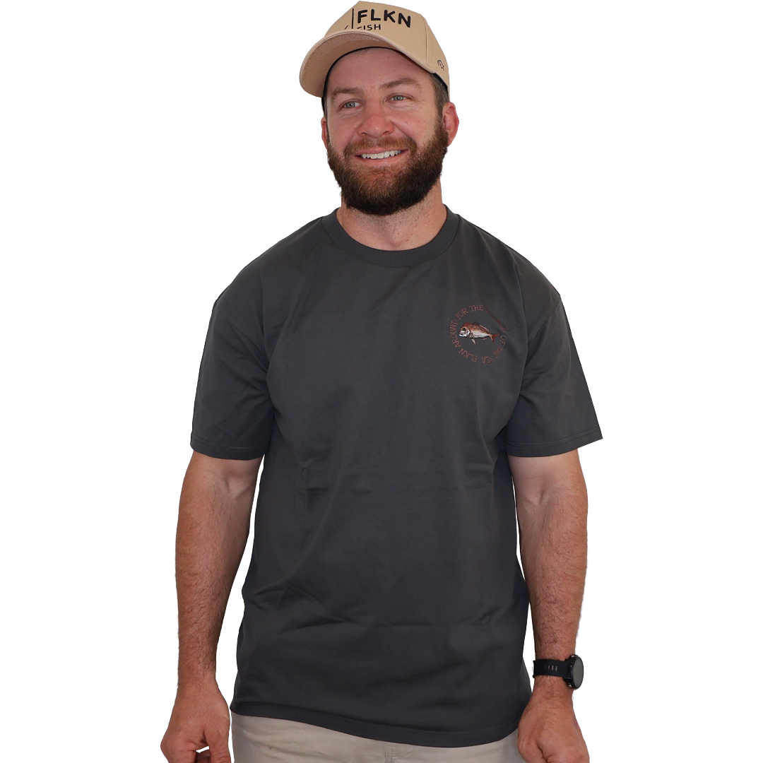 THE BIG RED OF THE SEA TEE- CHARCOAL